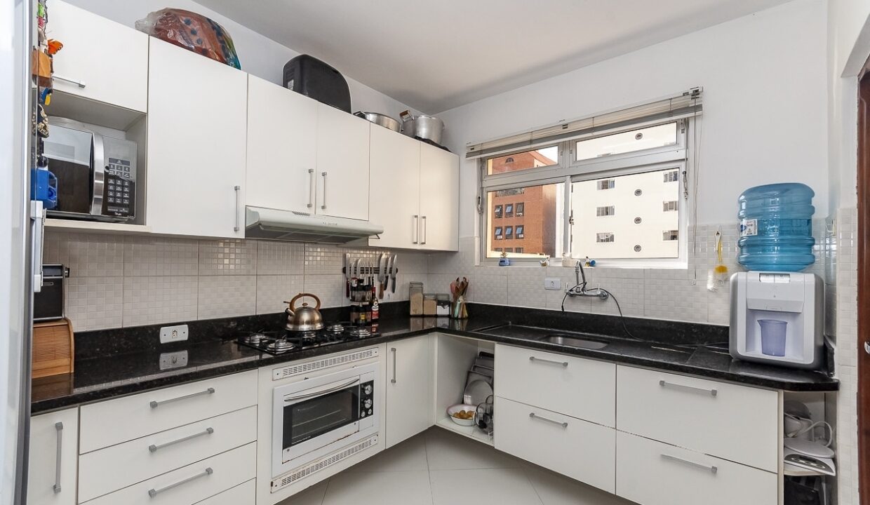 661480311-apartamento-curitiba-centro-transformed