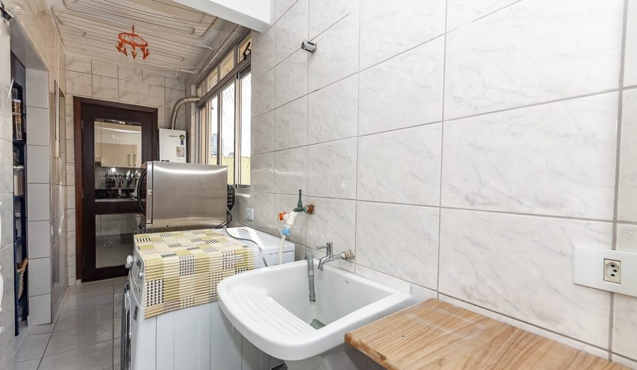 661480312-apartamento-curitiba-centro-transformed