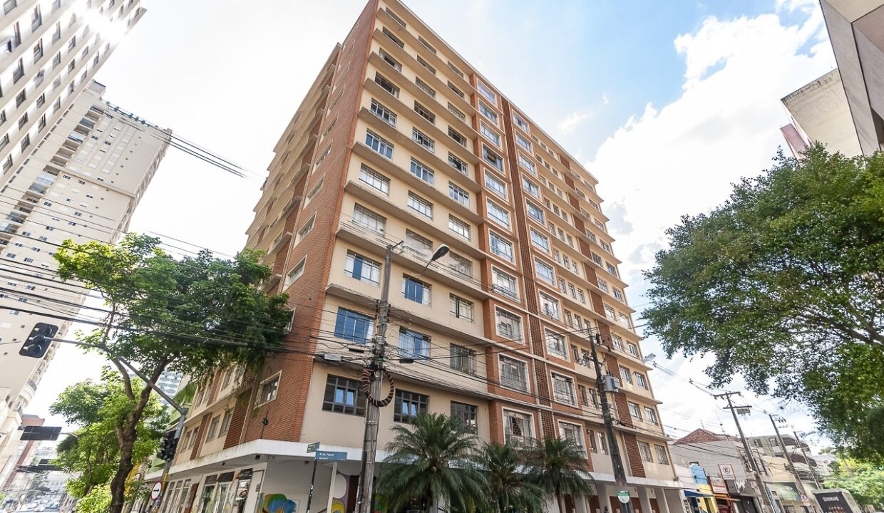 661480321-apartamento-curitiba-centro-transformed